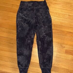 Align Cropped Jogger